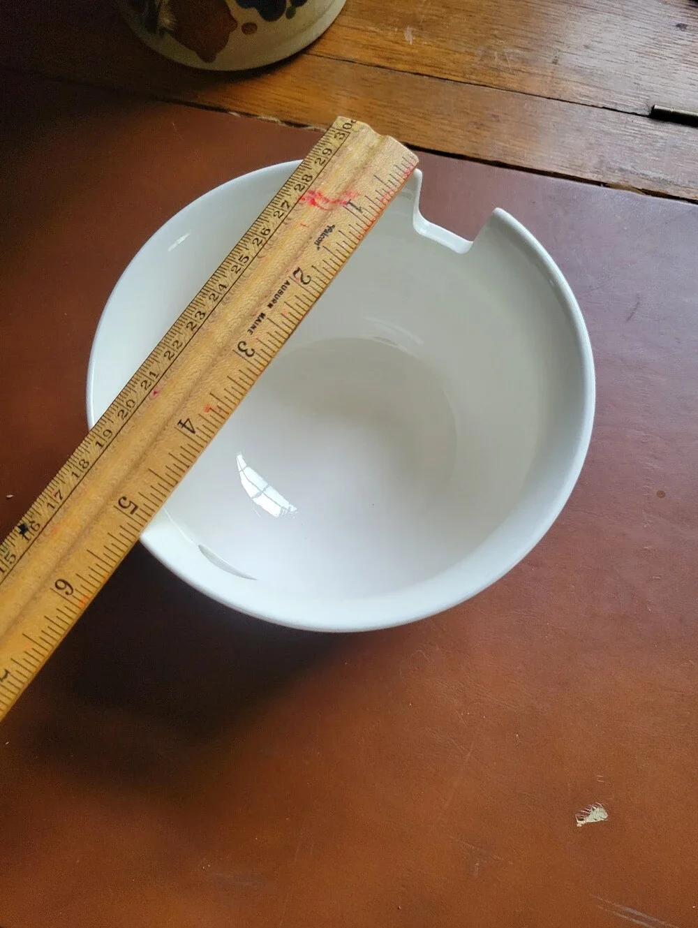 N/A white ceramic